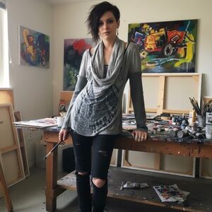 Angels Never Die Artsy Top Size M